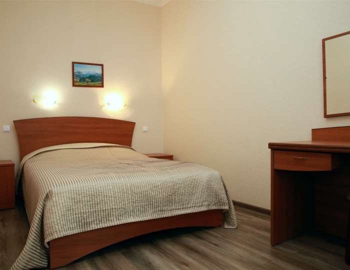 Полулюкс 1-местный 2-комнатный (корпус 2,3) с балконом - Санаторий «Красноусольск» Курорта