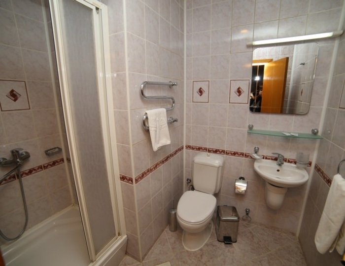 Полулюкс 2-местный 3-комнатный (корпус 7) без балкона - Санаторий «Красноусольск» Курорта