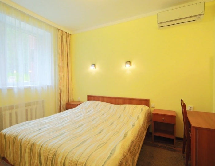 Полулюкс 2-местный 3-комнатный (корпус 7) с балконом - Санаторий «Красноусольск» Курорта