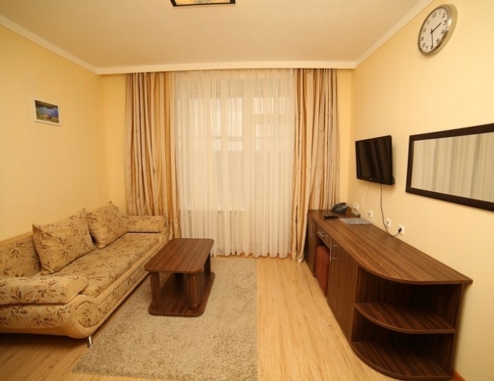 Полулюкс 2-местный 3-комнатный (корпус 7) с балконом - Санаторий «Красноусольск» Курорта