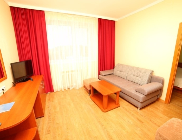 Полулюкс 2-местный 3-комнатный (корпус 7) с балконом - Санаторий «Красноусольск» Курорта