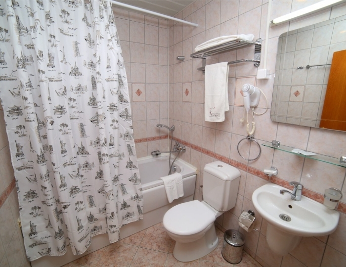 Стандарт 1-местный (корпус 7) с балконом - Санаторий «Красноусольск» Курорта