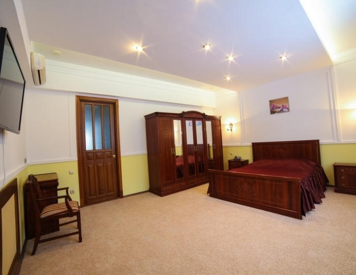 Люкс 3-х комнатный семейный (корпус 4) - Санаторий «Красноусольск» Курорта